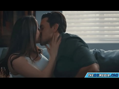 ❤️ Mmekọahụ ịhụnanya na ezigbo nne busty na anyi